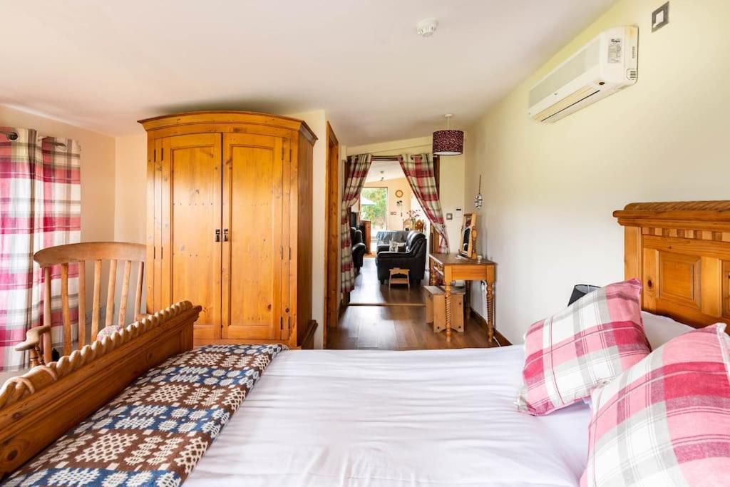 The Retreat Villa Llanrhaeadr-ym-Mochnant Ngoại thất bức ảnh